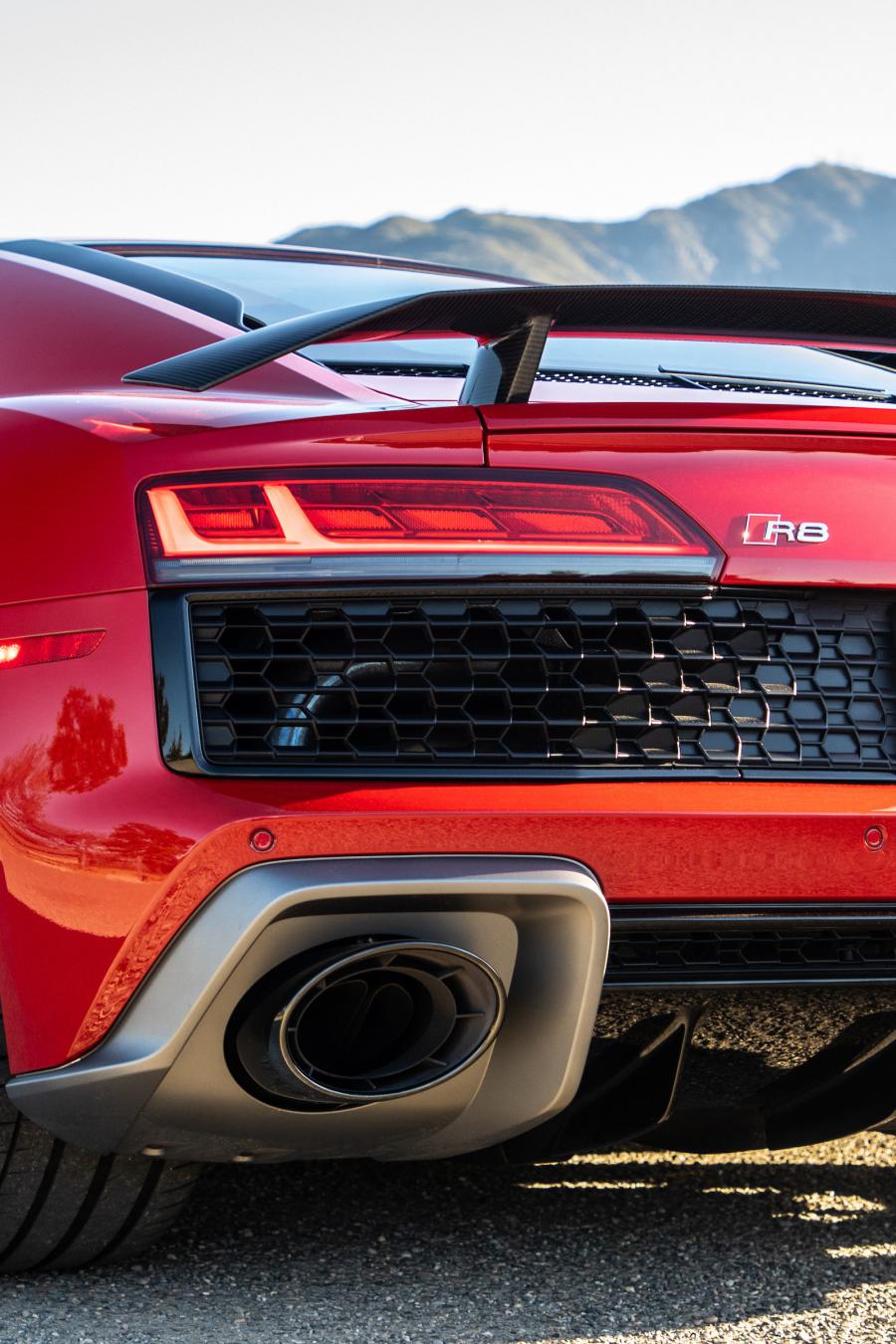 Детали экстерьера Audi R8 V10 Performance 2019 года  (NA) (фото 50 из 62)